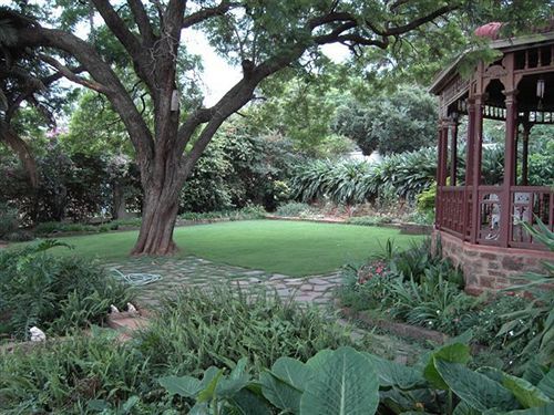 Melvin Residence Guest House Pretoria Exterior photo